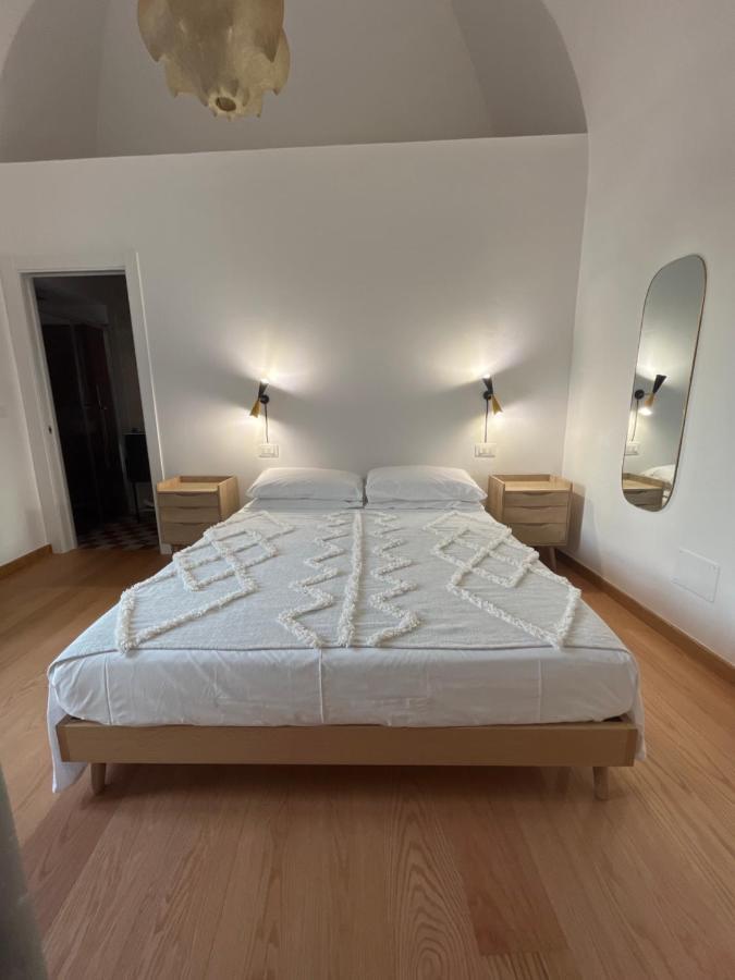 Palazzo Lamantea Boutique Rooms Bisceglie Exterior photo