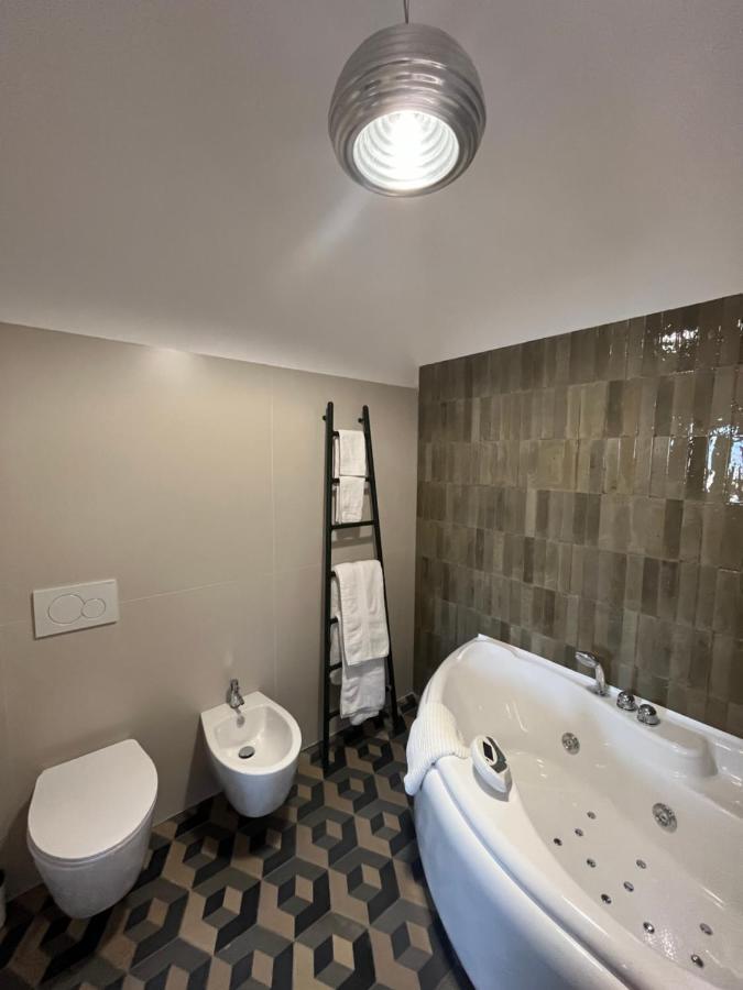 Palazzo Lamantea Boutique Rooms Bisceglie Exterior photo