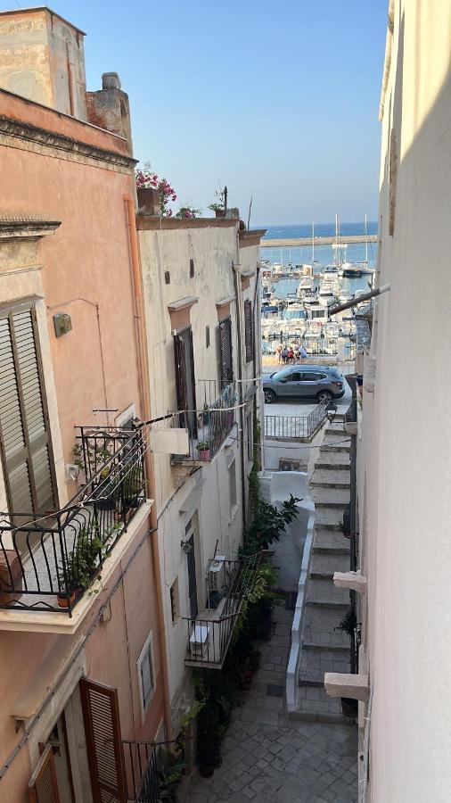 Palazzo Lamantea Boutique Rooms Bisceglie Exterior photo